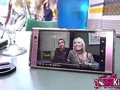 Η Carol παίρνει πίσω τα χρόνια της με τεράστιο πούτσο