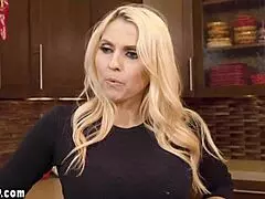 Lesbian Milf Stepmom Fingering Teen 18+ Stepdaughter's Pussy