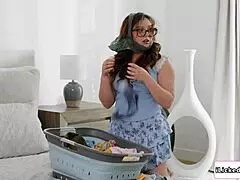 Teen caught sniffing stepmoms panties and gets involved in taboo fun