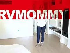 Anna Nicole West, my stepmom, fucked me after that breakup. 😏