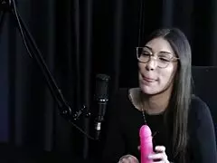 Veja a entrevista safada e cheia de putaria com a melina khalifa no porn cast brazil - parte 5 watch on sheer red