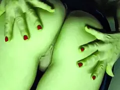 she hulk in homemade halloween cosplay with big green ass, feet, and pussy 😈
