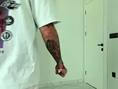 A courier from a sex shop offered a client to compare her anal and the ass of a sex doll