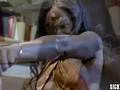 Ana Foxxx jumpa Serene Siren untuk jilat punani lesbian 😍