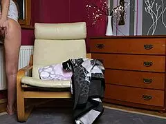 Young Mommy With Perfect Ass Masturbates Hotly