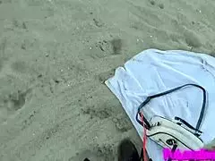 ofrece raite a guera hermosa en playa nudista terminan en ardiente oral en auto y anal intenso en casa