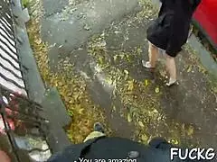 guy in spy glasses rams fur pie