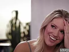 Pi catches the cheating wife and dives into licking her pussy