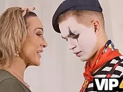 vip4k pantomime pounding