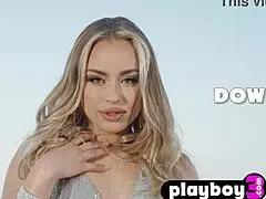 i'm hot blonde milf anna claire clouds showin big ass in sexy dress