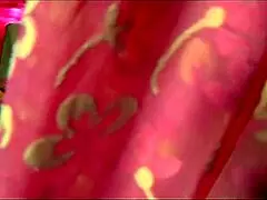 Sandra Romain gode cazzo etnico con pompino e facciale passionale