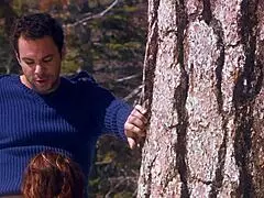 Защо да чукам брюнетка милф Eve Lawrence твърдо на сняг в токчета?