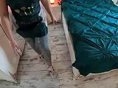 wanna see this tight cameltoe in leggings take a deep blowjob and triple cum loads?