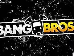 accountant handles cash exchange with client in private session