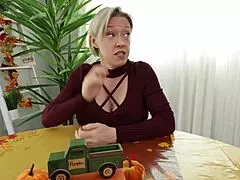 Step Sis Wants Your Cock Before Thanksgiving Dinner With Breezy Bri!