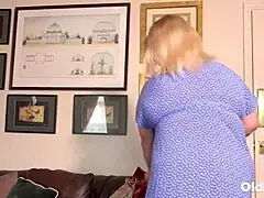 Sam Bourne dives into British mature Megan Milly's shaved pussy for intimate missionary riding and deepthroat