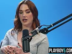 watch this hairy chubby bbw siri finger her wet beaver to orgasm