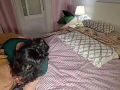 Hé belle-maman je te baise en missionnaire et creampie ta grosse chatte ?? 😏