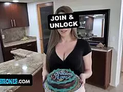 he just got out of jail doesnt he crave stepmommy's deepthroat cock massage creampie?