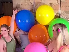 teasing blondes sunny lane lick wet pussies kissing clits 👅💦