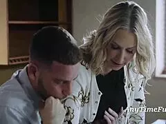 Freeuse policy shapes daily office routine