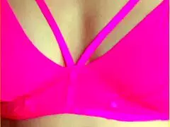 นมเมียเพอร์เฟคทะลักจากชุดชั้นในชมพูร้อน