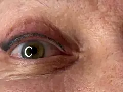 mature lady gets facecum with huge load right on her eye