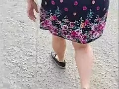 what's this latina madura seeking out on the street?