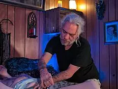 holidays got me so wet i need that tongue on my pussy now...