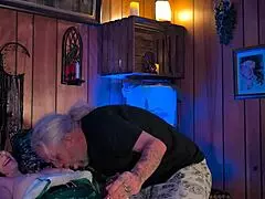 holidays got me so wet i need that tongue on my pussy now...