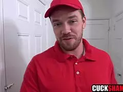 couple invites pizza guy over while hubby watches her get busy