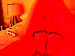 damn this mature anal doggie gapes her shaved pussy wide open 🍑💦