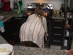 Stuff Your Stepmom Kymber Leigh's Juicy Pussy For Thanksgiving Now!