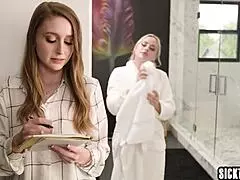 anna claire clouds grinds her big booty on laney grey's face then gets ass licked deep