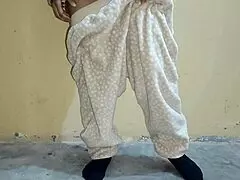 desi bhabi moans loud as i fuck her tight choot deep at midnight 🔥😈