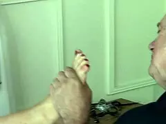 i crave bettie hayward's bare toes foot sucking frenzy