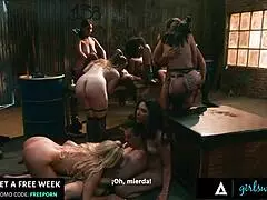 10 hot milfs gangbang fisting strap-on squirt orgy 💦👯‍♀️