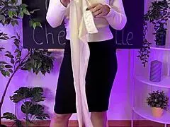 minimi diamante dances sexy in pantyhose heels at nylon club