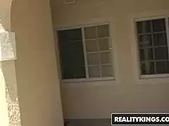 giselle d'ambrosio blows tyler steel on street for realitykings