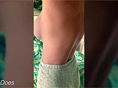 Wow, check wifey's tight gym gear flashing shaved pussy!