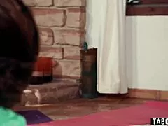 Yoga babe Lilith Grace's gangbang starts with accidental double penetration