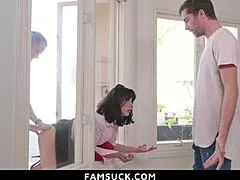 naughty stepsons double team stuck stepmom 🍑😈💦🔥👅