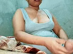 indian bhabhi handles that huge cock deep down her throat for a messy cumshot