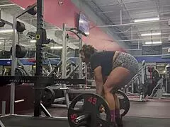 Ever seen muscle mommy Bobbi Jo's big ass bounce outdoors?