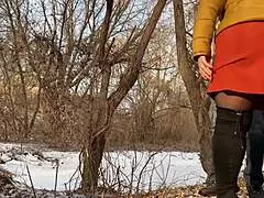 hey check out this hot stepmom peeing outside with me