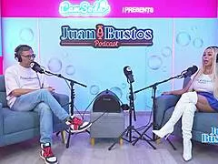 pamelaxpice rides huge dildo like crazy