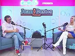 pamelaxpice rides huge dildo like crazy