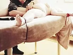 ESCLAVE TIED IN BONDS GAGGED FOR DEEP FISTING