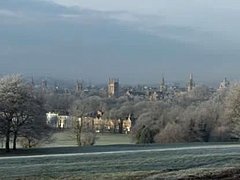 Belajar di tengah hujan di Oxford