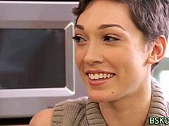 Lily Labeau v orálnej akcii